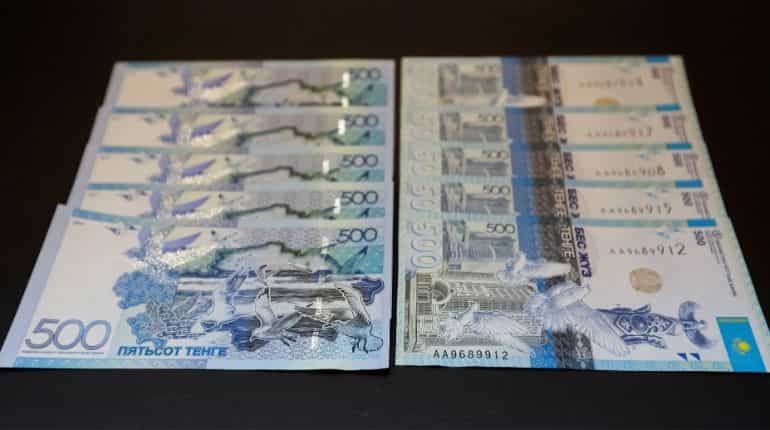 Kazakhstan plans more than $1 billion in fresh aid to banks: Sources Kazakhstan plans more than $1 billion in fresh aid to banks: Sources