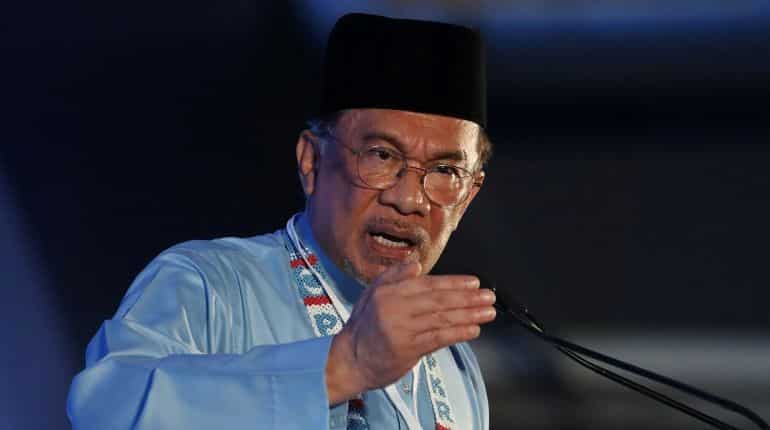 Police to question Malaysia's Anwar over sexual assault claim Police to question Malaysia's Anwar over sexual assault claim
