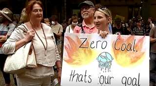 Protesters gather in Sydney to attack govt policy on climate change
