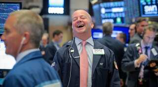 World stocks hit all time high after Trump tweets 'close to China deal'