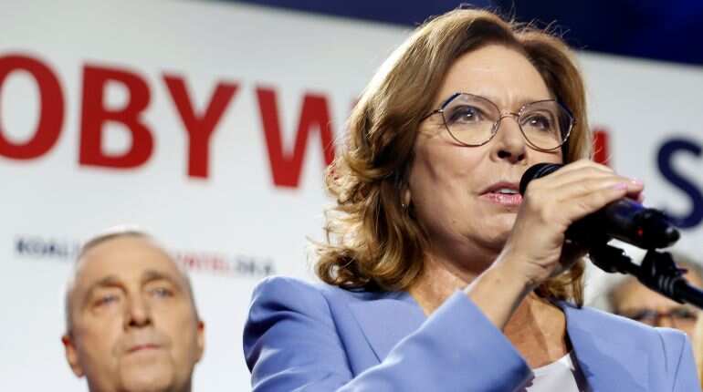 Poland's main opposition picks moderate veteran for presidential vote