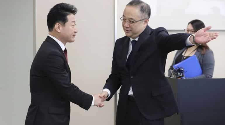 Japan, South Korea meet over trade dispute but no quick fix seen