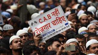 Police arrest 5 fine arts students in Vadodara for graffiti against new citizenship law 