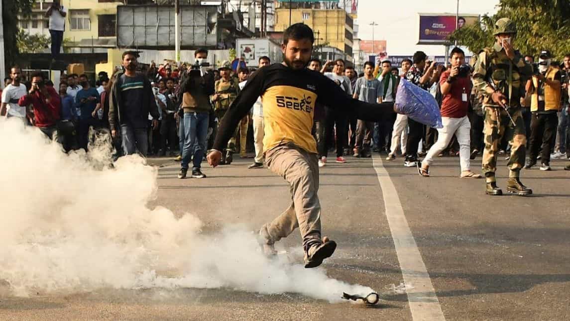 Four dead, 175 arrested, 1400 detained