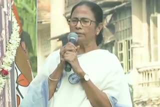 West Bengal CM Mamata Banerjee leads protest march against CAA in Kolkata