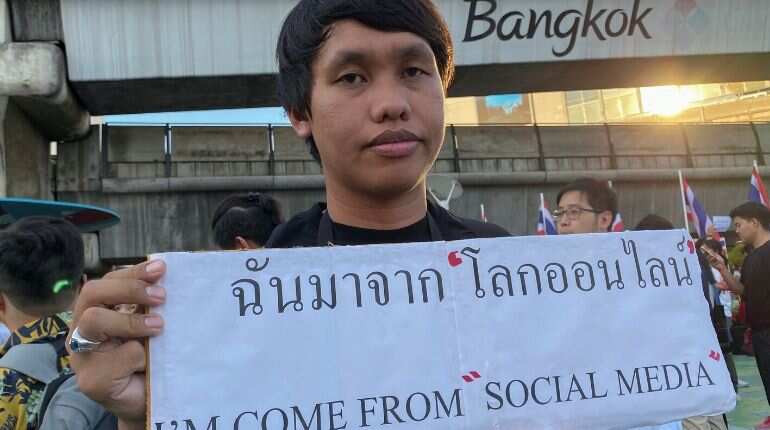 From tweet to street: New generation joins Thai protest From tweet to street: New generation joins Thai protest