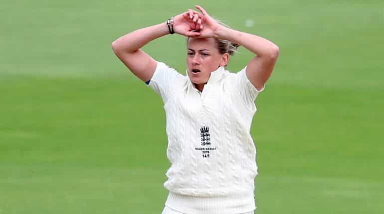 England off-spinner Laura March announces international retirement