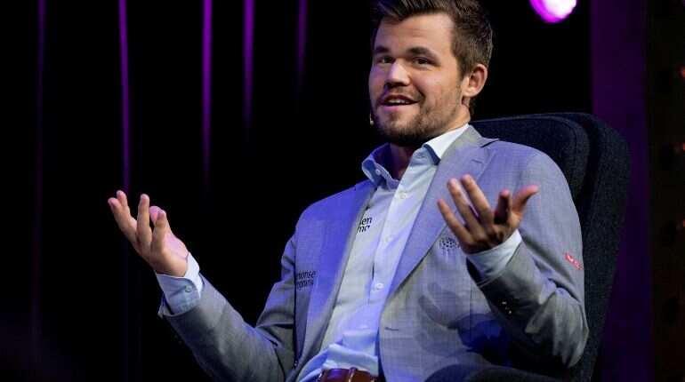 Chess grandmaster Carlsen makes a splash in Fantasy Football