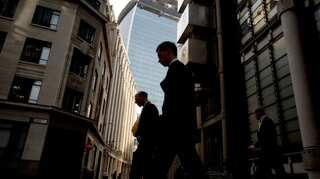 UK jobs growth resumes, unemployment rate near 45-year low