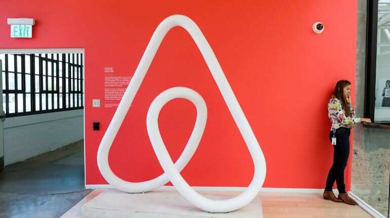 Effect of fake news: Airbnb host rejects booking of couple for being vaccinated