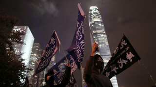Hong Kong: Amid Christmas protests, police fire tear gas at demonstrators