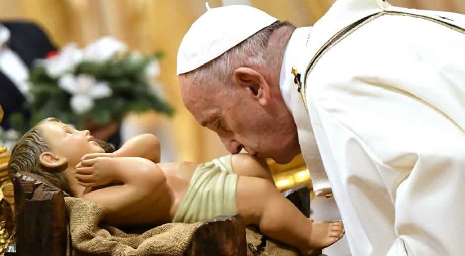 Pope Francis leads Christmas celebrations with midnight mass at Vatican Pope Francis leads Christmas celebrations with midnight mass at Vatican