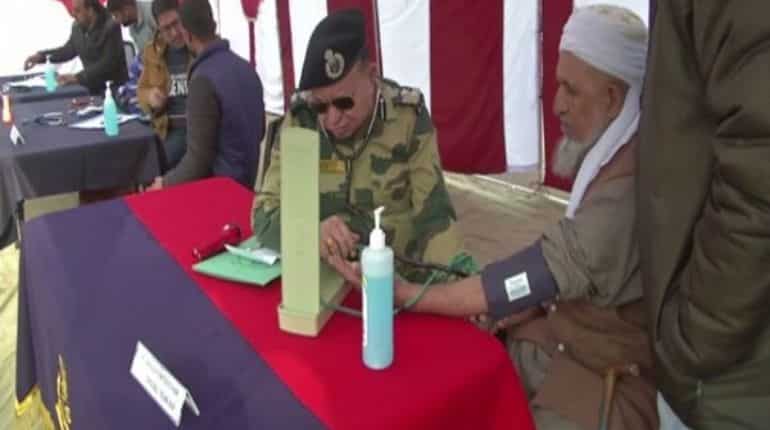J&K: Border Security Force organises medical camp in Poonch J&K: Border Security Force organises medical camp in Poonch