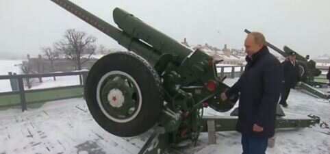 WION Fineprint: Vladimir Putin fires howitzer on Russia Orthodox Christmas