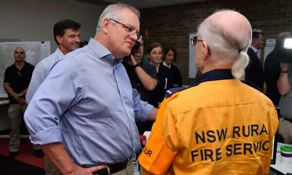 Australian PM announces compensation for volunteer fire-fighters