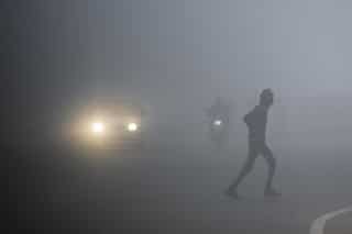Severe cold continues in Delhi; dense fog hampers visibility