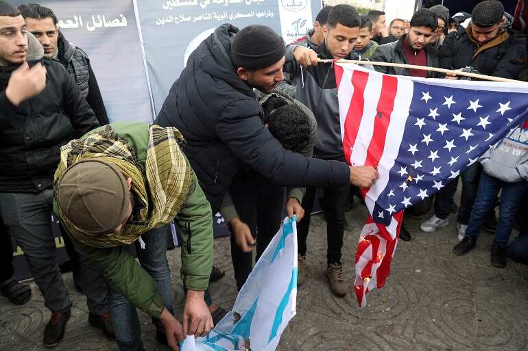 Palestinian groups cancel mass Gaza rallies over coronavirus fears 