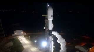 SpaceX launches third batch of mini-satellites into orbit