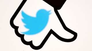 Twitter suspends over a dozen Venezuelan government, military accounts