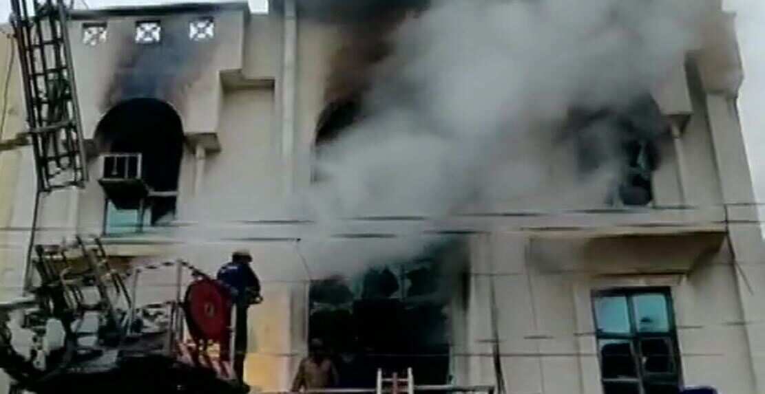Delhi: Fire breaks out at paper printing press in Patparganj, one killed 