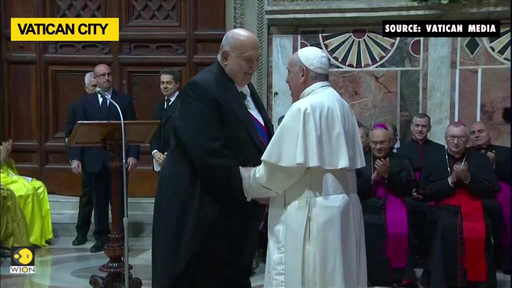 Pope appeals to U.S. and Iran to pursue dialogue, self-restraint