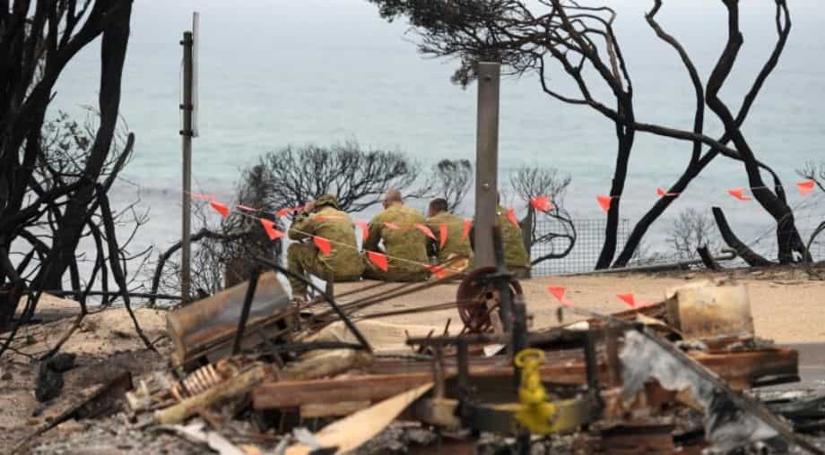 Next few hours could be 'very challenging': Australia urges people to flee as bushfires rage
