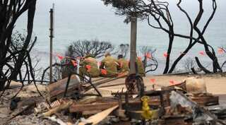Next few hours could be 'very challenging': Australia urges people to flee as bushfires rage