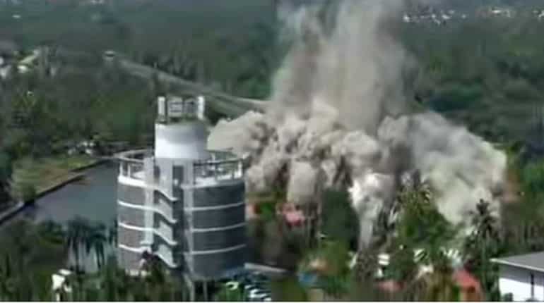 Kochi: Two illegal apartments razed in Maradu by controlled implosion Kochi: Two illegal apartments razed in Maradu by controlled implosion