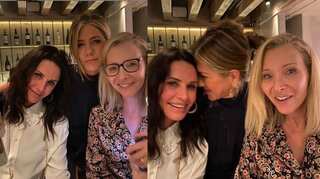 Jennifer Aniston has a girls night with 'Friends' co-stars Courtney Cox, Lisa Kudrow