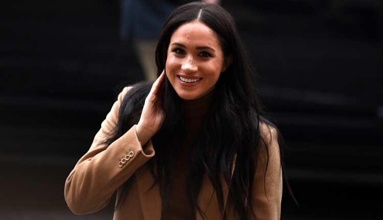 Meghan visits women's shelter in Vancouver