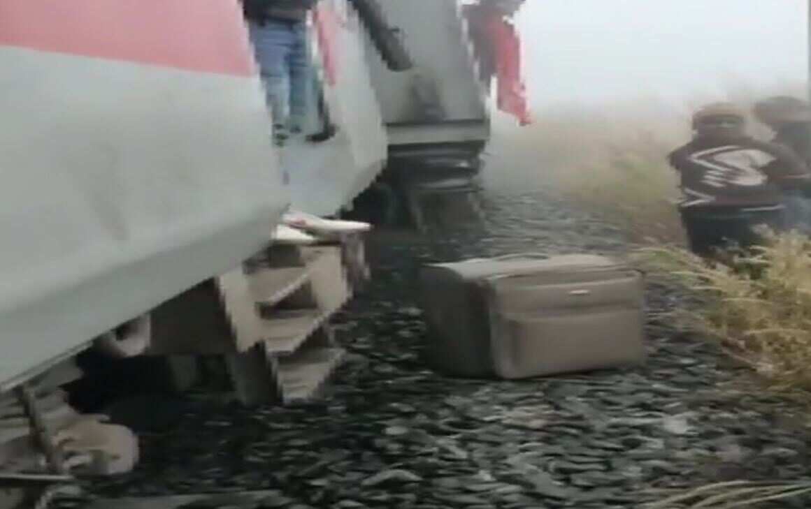Mumbai-Bhubaneswar Lokmanya Tilak Terminus train derails in Odisha, 20 injured