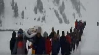 Policemen, villagers carry sick policeman in Lahaul-Spiti for 7 km