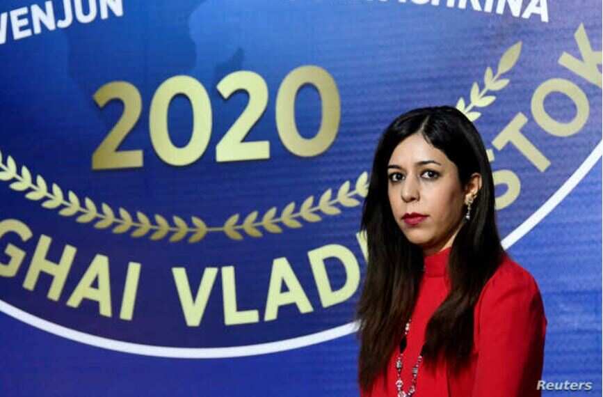 After getting accused of violating Islamic dress code, Iranian chess referee refused to go home