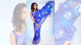 Priyanka Chopra looks like the diva she is in this blue silk sari for Umang 2020