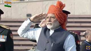 PM Modi pays tribute to fallen soldiers at National War Memorial on Republic Day 
