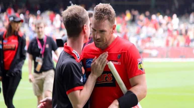 Big Bash League: Finch powers Melbourne Renegades to victory against Brisbane Heat
