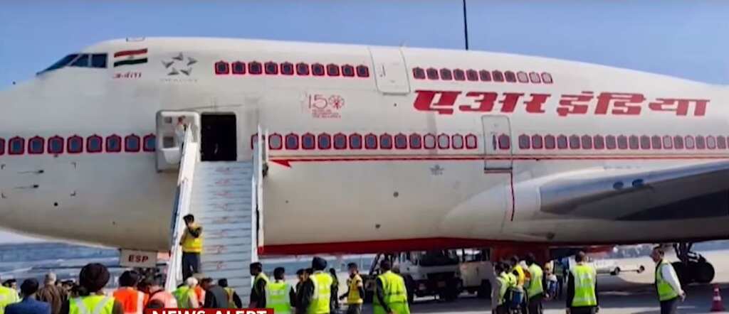 News Alert: 324 Indians return home from Wuhan