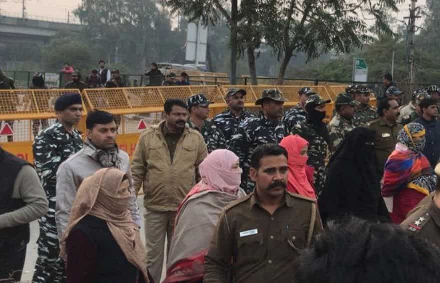 Shaheen Bagh gunman's photo with AAP leaders exposes the party, says BJP