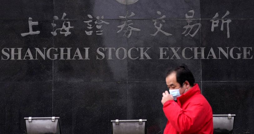 Chinese stocks crash as death toll in coronavirus mounts to over 360