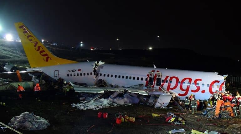 No survivors of Turkey fire-fighting plane crash as floods kill 55 No survivors of Turkey fire-fighting plane crash as floods kill 55