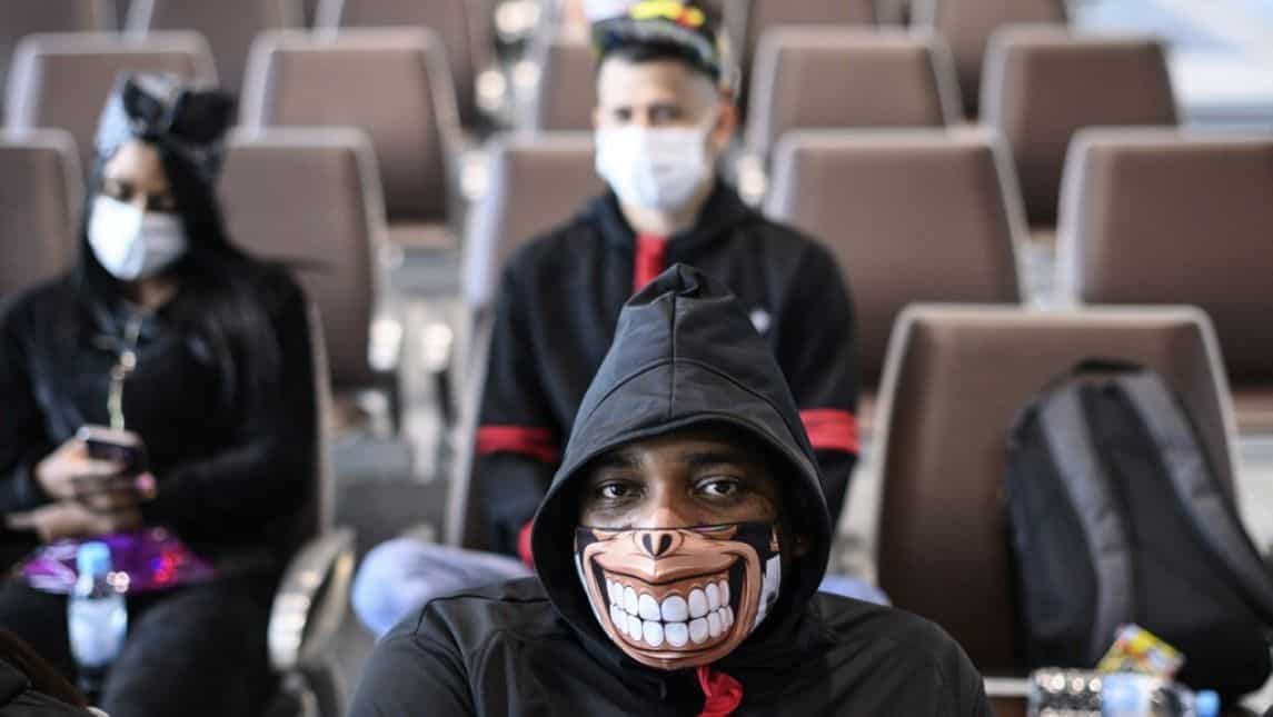 Infections among the workaday passengers