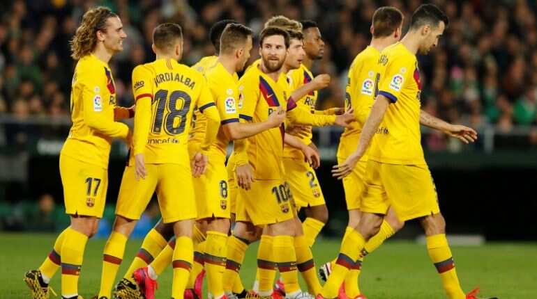 Lionel Messi produces hat-trick of assists as Barcelona beat Betis