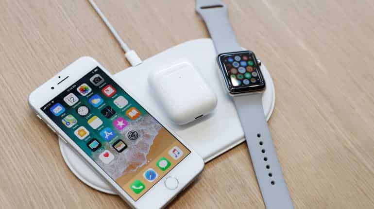 EU lawmakers, with eye on Apple, call for common mobile charger