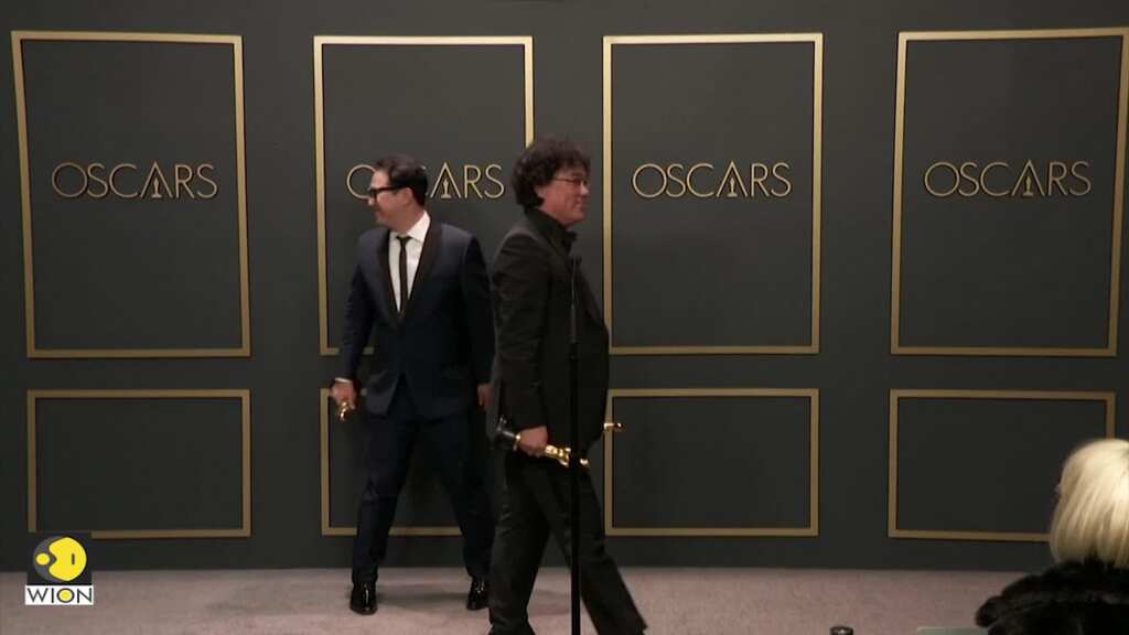 Director Bong Joon Ho talks about Oscar win backstage