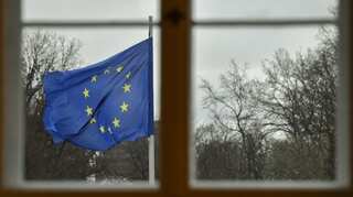EU lawmakers OK virus pass, boosting summer travel hopes