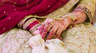 Pakistan: First wife gatecrashes husband's third wedding; thrashes him