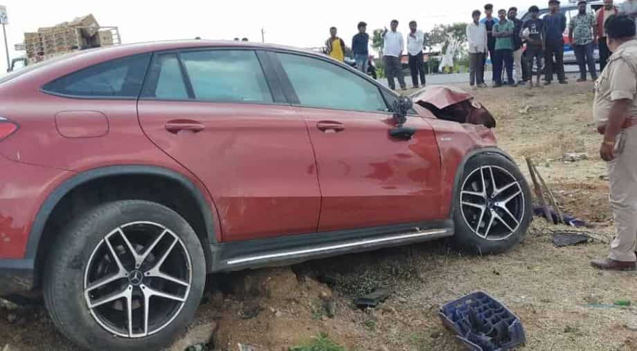 Three accidents, three powerful kids, three luxurious vehicles