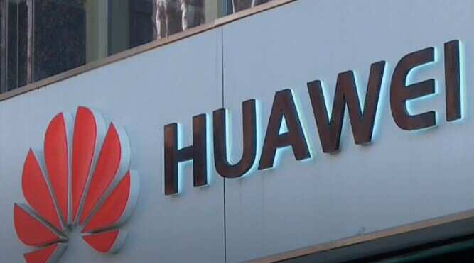 US expands lawsuit against Huawei