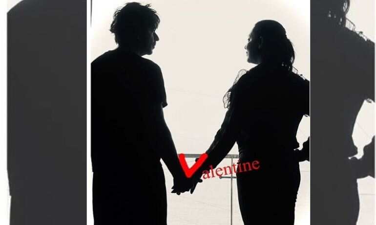 Shah Rukh Khan celebrates 36 years of love with wife Gauri on Valentine's Day