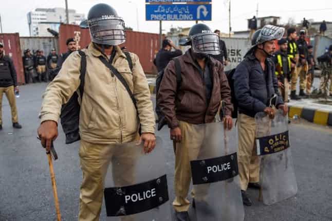At least six dead in gas leak in Karachi; Pakistan navy launches investigation